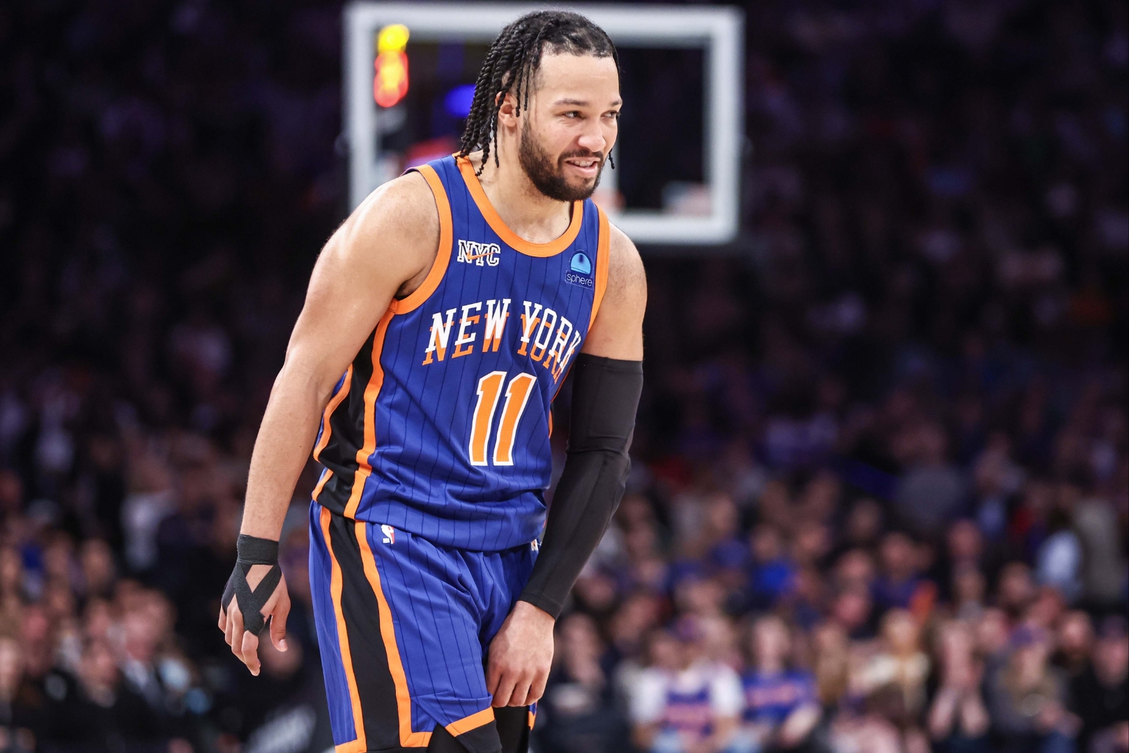 开云官网首页纽约尼克斯发布备战花絮;转会期复出首秀;欧联任务艰巨;轮换策略成焦点的简单介绍